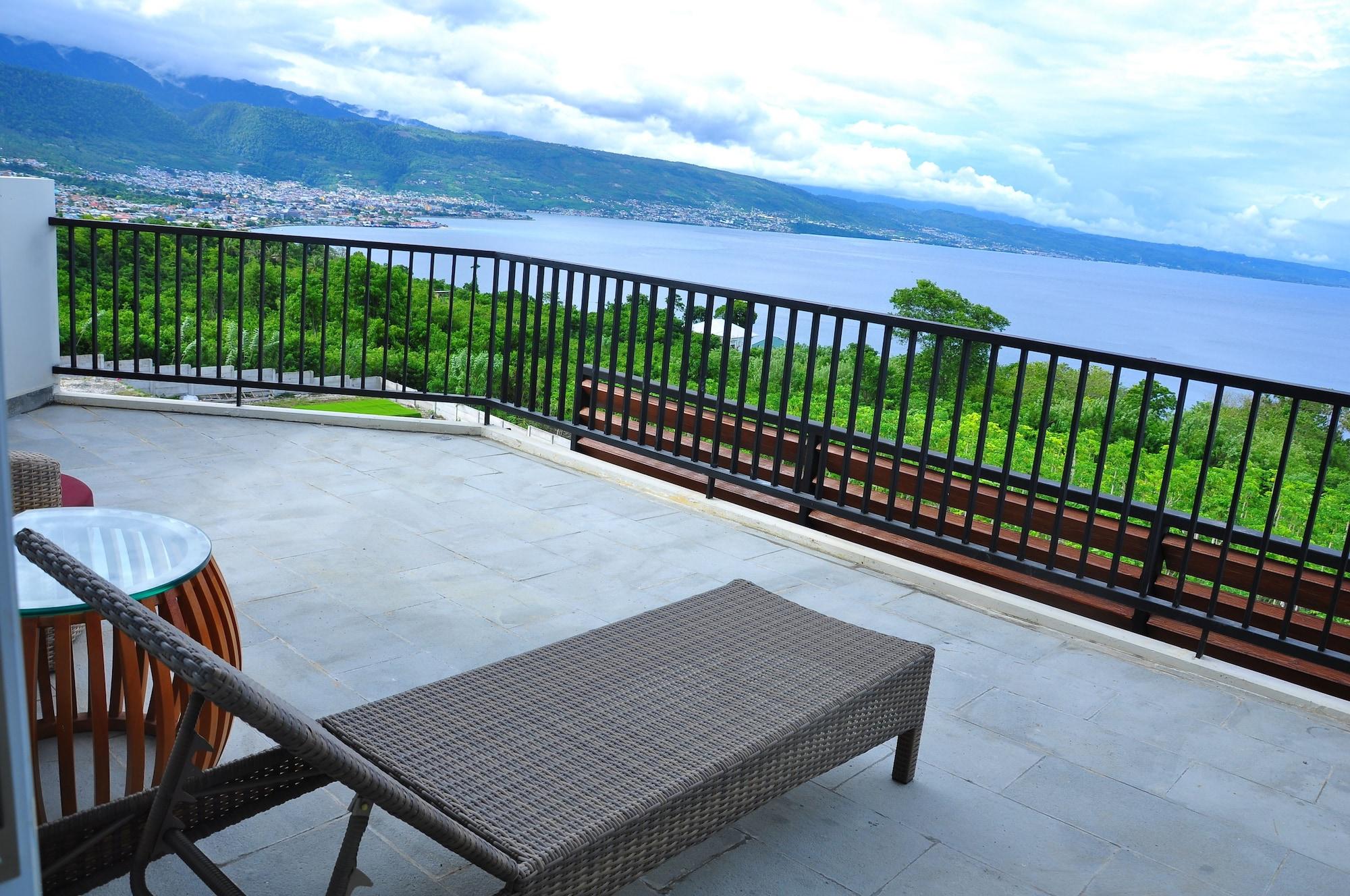 Swiss-Belinn Luwuk Exterior photo