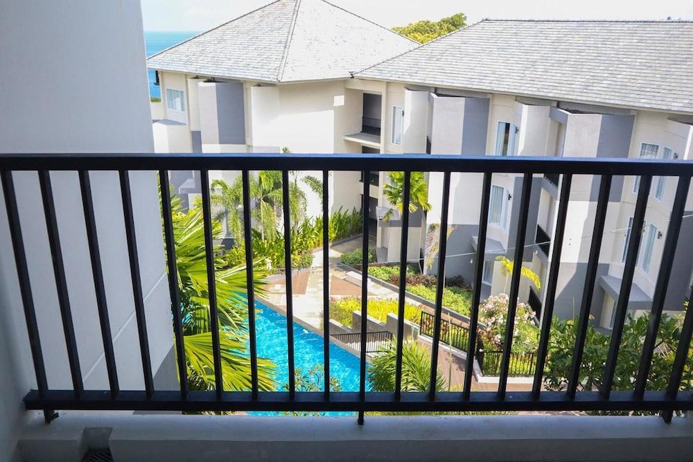 Swiss-Belinn Luwuk Exterior photo